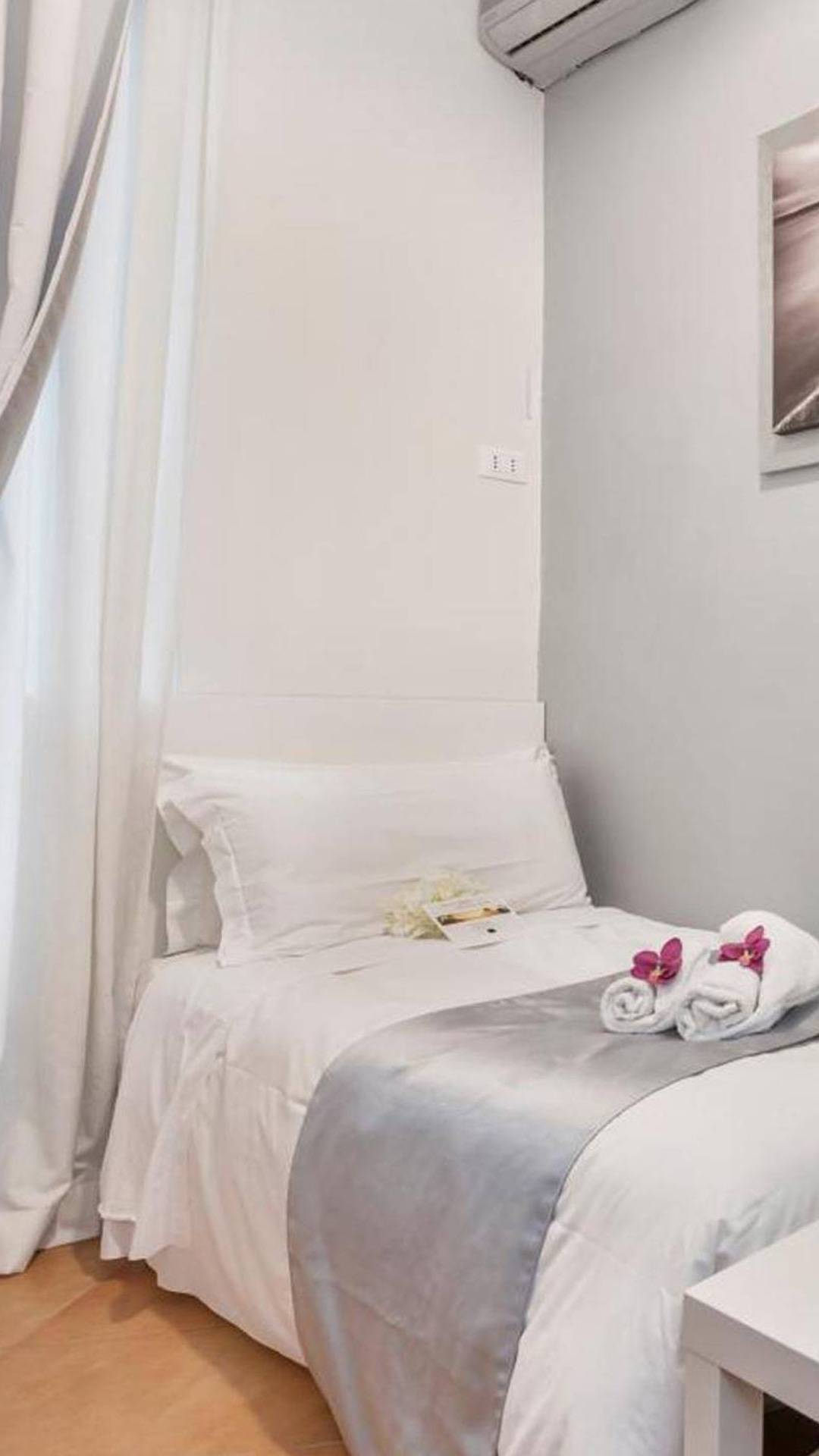 hotel-infinito-Rome-Small-Double-Room-175455024 hotel-infinito-Rome-Small-Double-Room-175455024