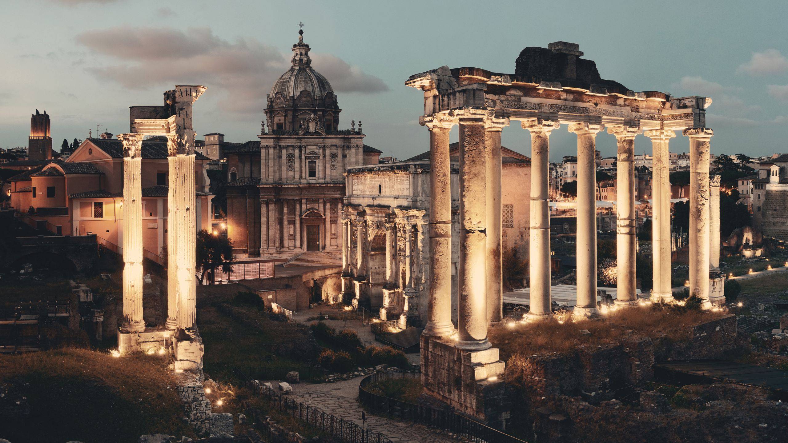 Hotel-Infinito-Rome-Backgrounds-Roman-Forum1